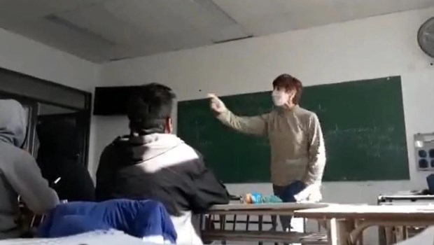 Surgieron muchas voces alentando a los alumnos del país a imitar a los pequeños héroes que tomaron riesgos para exponer a Laura Radetic.