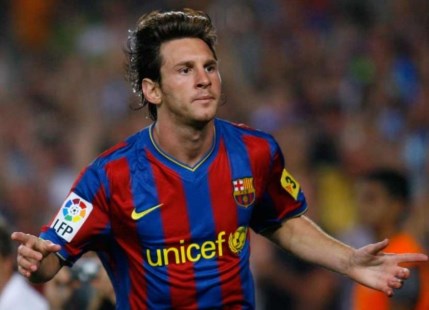 Messi renovó su contrato con el Barcelona hasta 2016 