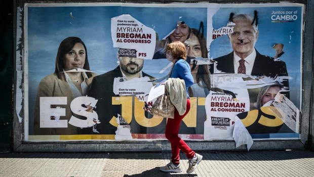 La moneda está en el aire… el país también