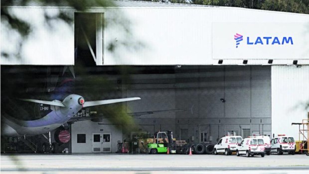 Reclaman un hangar para Aerolíneas Argentinas