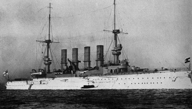 El buque SMS Scharnhorst se hundió en el Mar Argentina tras atacar las Islas Malvinas en la Primera Gerra Mundial.