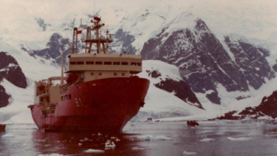 La larga travesía del transporte Polar ARA Bahía Paraíso (Primera