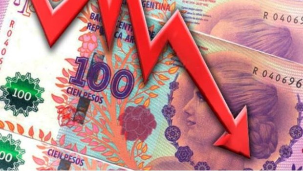 El peso argentino fue la segunda moneda más devaluada del mundo en 2021