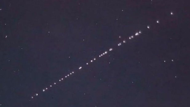 Satélites de internet de Elon Musk fueron vistos en varios lugares de la Argentina y de Chile