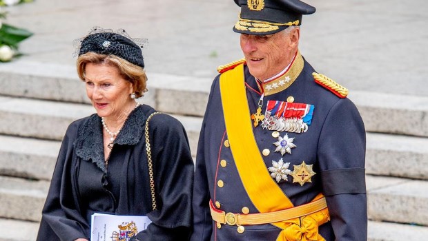 El rey Harald V y la reina Sonia (ambos de 87 años)deberían estar presentes en la ceremonia, en la que se galardonará a la filipina Ressa y el ruso Mouratov como reconocimiento al papel de la prensa independiente.