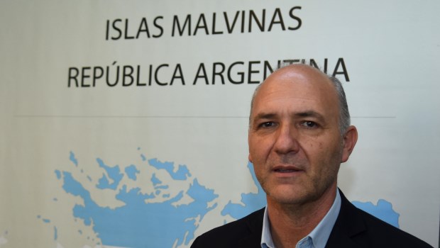 "Creo que la causa Malvinas es un tema que convoca a la unidad y el lema que elegimos para ´la Agenda Malvinas 40 años´ lo refleja", aseguró Carmona.