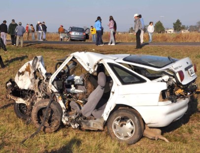 Hubo reproches entre familiares en el entierro de las 8 víctimas del accidente en Santa Fe