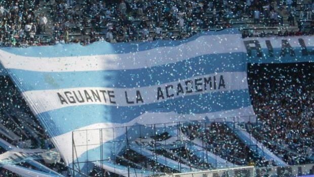 La desmesurada AKDé