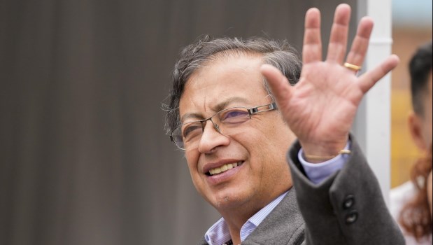 Histórico giro político en Colombia