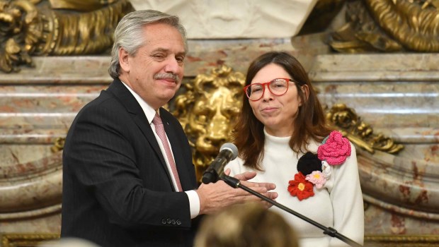 Batakis juró como ministra de Economía: "Creo en el equilibrio fiscal"