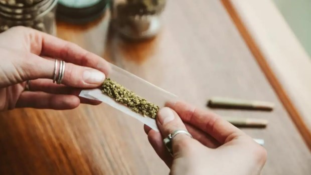 La legalización del cannabis aceleró su consumo y los problemas de salud 