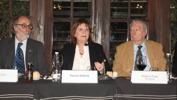 Bullrich: Financiamos un Estado que empobrece al conjunto de la sociedad