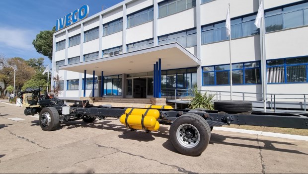 En la Semana de la Movilidad Sustentable, Iveco presenta su nuevo bus a GNC