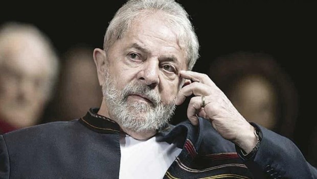 En una carta al Papa, Lula le anuncia que buscará una reunión en caso de ser elegido presidente