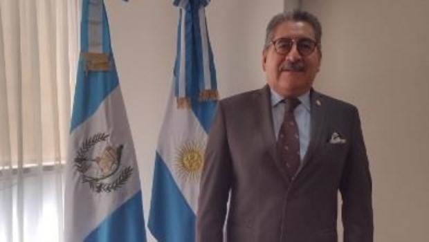 Rony Abiú Chalí López.