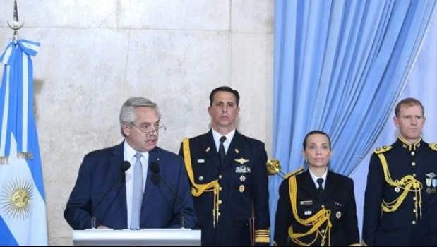 Influencia política en las Fuerzas Armadas