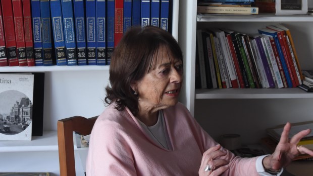 La reescritura de la historia es total