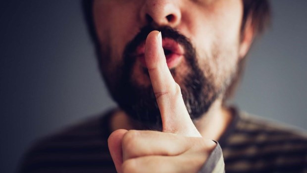 Las tácticas para silenciar la disidencia científica 