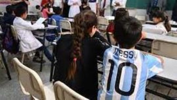 Habrá flexibilización en los horarios de entrada y salida en las escuelas bonaerenses los días que juegue la Selección