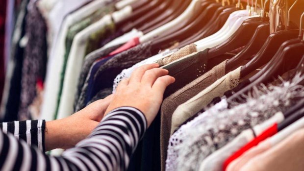 Las Fiestas impulsan el consumo en indumentaria, juguetes y tecnología