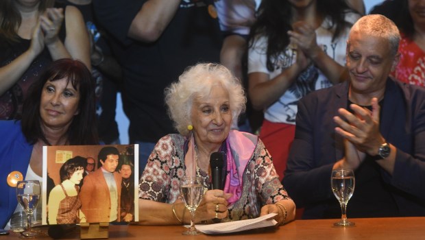 Las Abuelas de Plaza de Mayo encontraron al nieto 131