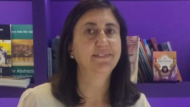 Andrea Greco de Alvarez, doctora y profesora en Historia, titular de la cátedra de Historia Regional de los dos Institutos de Profesorado en Historia de San Rafael.