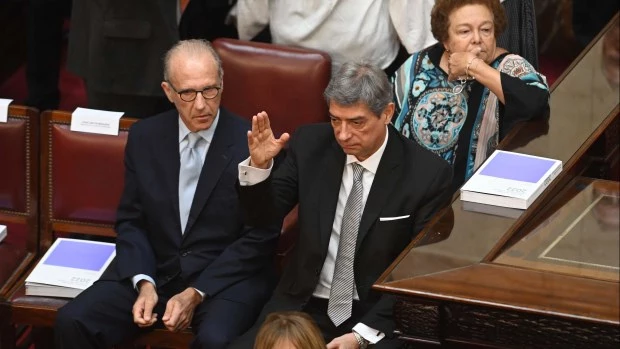 Los miembros de la Corte Suprema, Rosatti Horacio y Rosenkrantz Carlos durante el inicio de las sesiones ordinarias ante la Asamblea Legislativa.