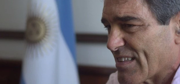 "Es la hora del humanismo barrial''