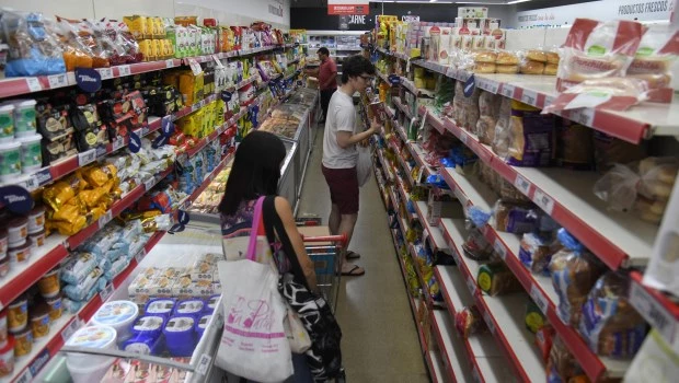 En marzo la inflación se disparó a 7,7 por ciento y es de 104,3 en los últimos 12 meses