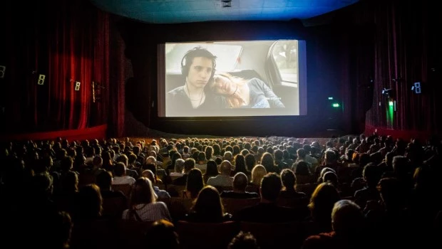 Las entradas cuestan 300 pesos y se ofrecen descuentos para jubilados y estudiantes. Pero hay también muchas actividades gratuitas.