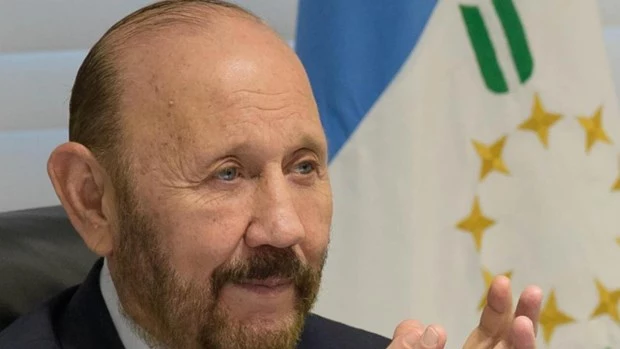 Gildo Insfrán ya lleva 27 años como gobernador de Formosa y va por un nuevo mandato.