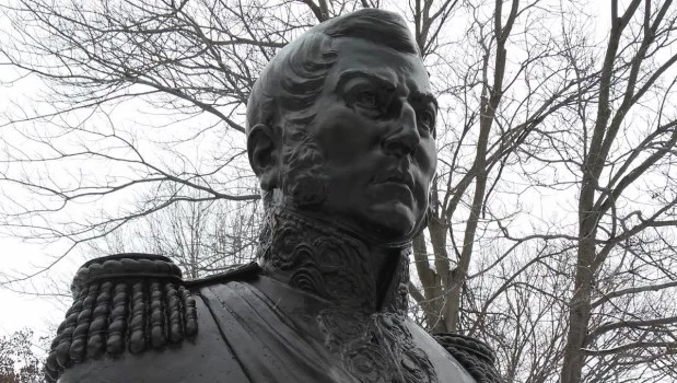  Cincuenta años del monumento a San Martín en Otawa