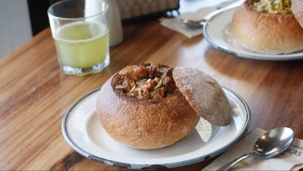 Cazuelas de pan de campo