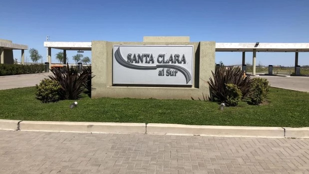 Asaltan a dos familias en un country de San Vicente y les roban 25.000 dólares