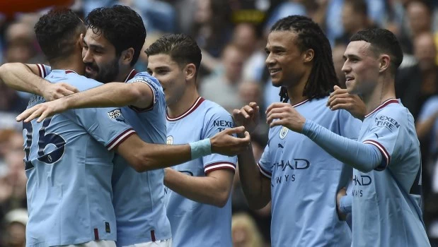 Con Julián Alvarez de titular, Manchester City ganó y amplia su ventaja en la punta