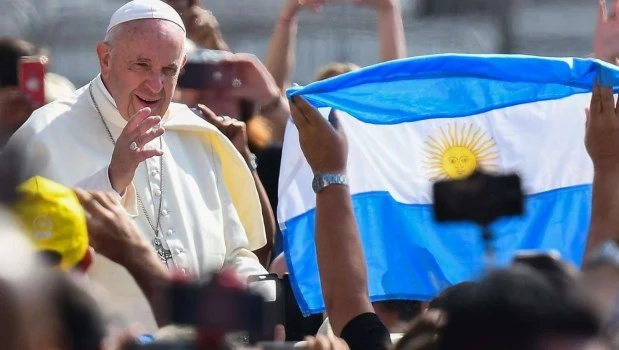 ¡Tantos siglos de civilización y no aprendimos a abrazarnos!