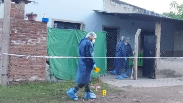 Un mujer fue asesinada por un vecino tras una discusión