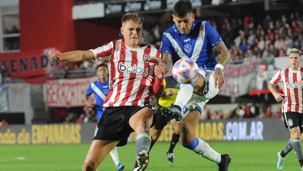 Estudiantes fue más que Vélez y lo venció 2 a 0