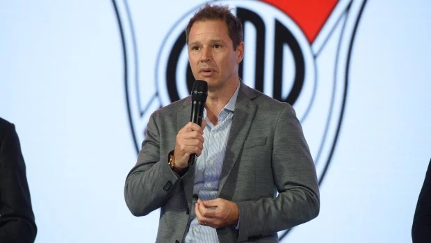 El presidente de River consideró "exagerada" la reacción de Boca tras la provocación de Palavecino