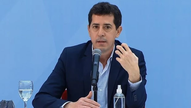 "La democracia se defiende en la calle", dijo De Pedro tras el fallo de la Corte