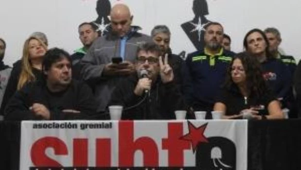 Trabajadores del subte amenazan con paralizar todas las líneas si no les devuelven las sumas descontadas