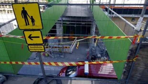 Veintisiete heridos, la mayoría niños, al colapsar una pasarela en Helsinki