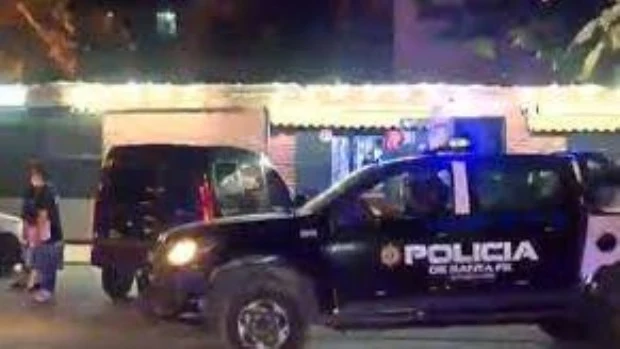 Asesinan a un hombre y balean a una mujer durante una balacera en Rosario