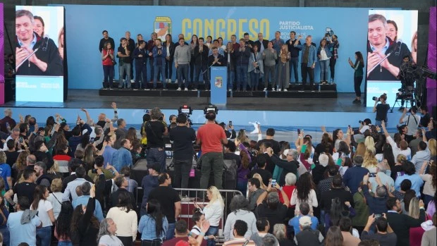 Máximo Kirchner: "No hace falta ser candidato a algo para transformar la realidad"