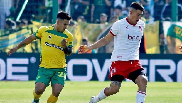 Defensa y Estudiantes empataron en Varela y se mantienen en los puestos de arriba