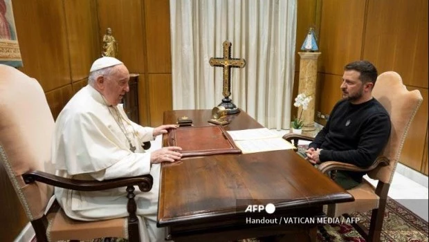 El Vaticano seguirá con su plan de paz para Ucrania aunque no como "mediador"