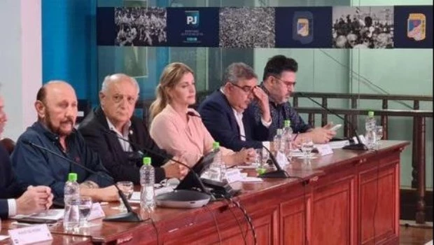 Sin Alberto Fernández, se reúne el congreso nacional del PJ en Ferro
