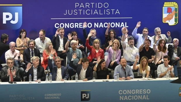 Clamor por la vicepresidenta en el Congreso Nacional del PJ