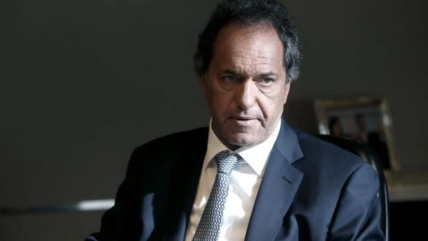 Con recorridas en el conurbano bonaerense, Scioli busca avanzar de cara a su precandidatura