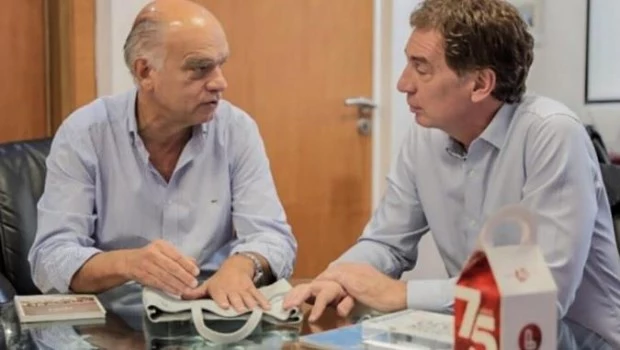 Santilli le propuso a Grindetti competir en las PASO bonaerense de forma "sana y propositiva"